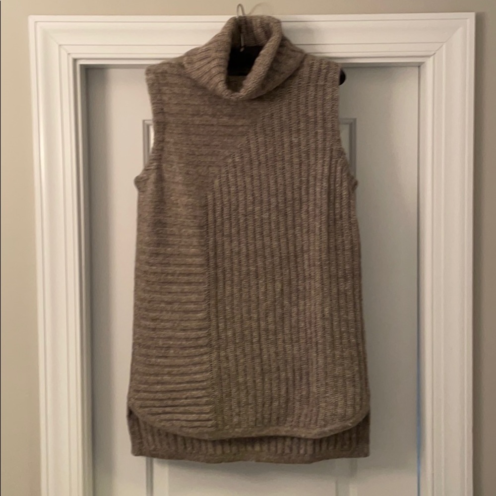 NWOT Theory Sweater